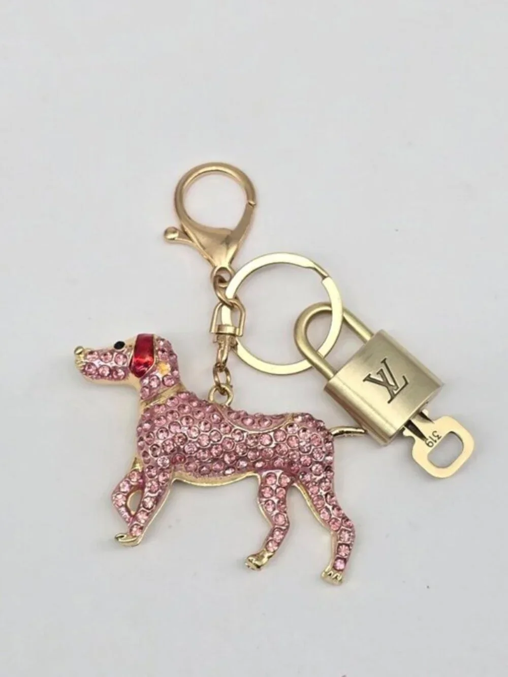 Louis Vuitton Authentic Gold Padlock 🔑 Key + Unbranded Dog Stylish Bag Charm_10